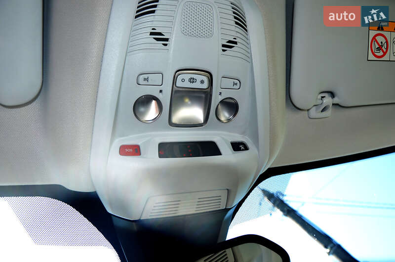 Позашляховик / Кросовер Peugeot 3008 2018 в Вінниці