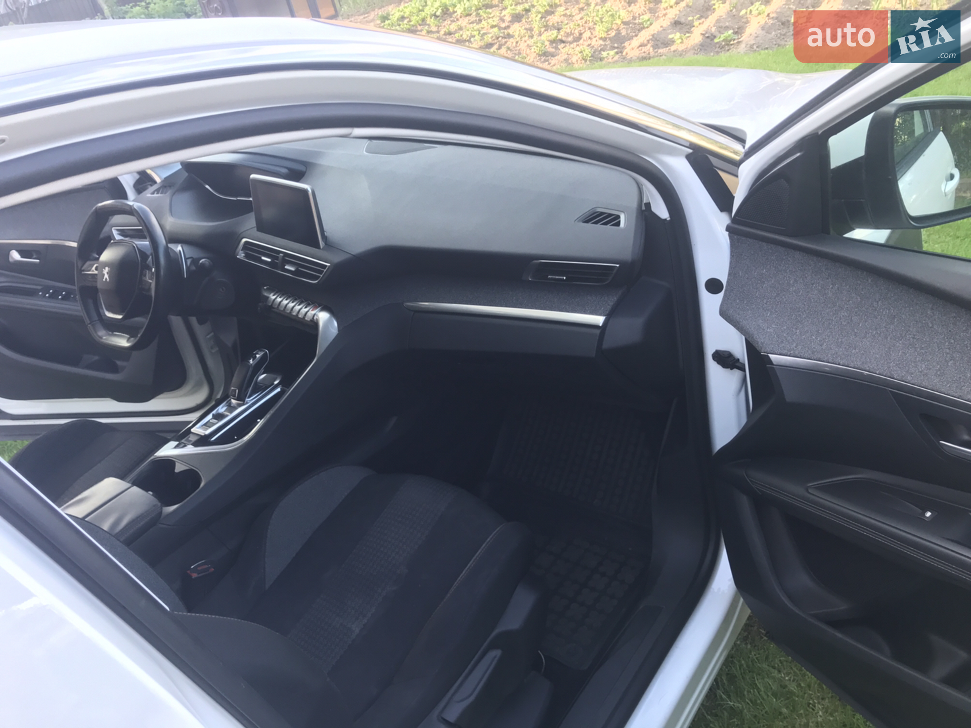 Peugeot 3008 2017 VIN VF3MCBHZWHS196452 фото оголошення 10 з 15