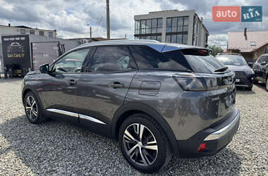 Позашляховик / Кросовер Peugeot 3008 2021 в 