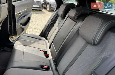 Позашляховик / Кросовер Peugeot 3008 2021 в 