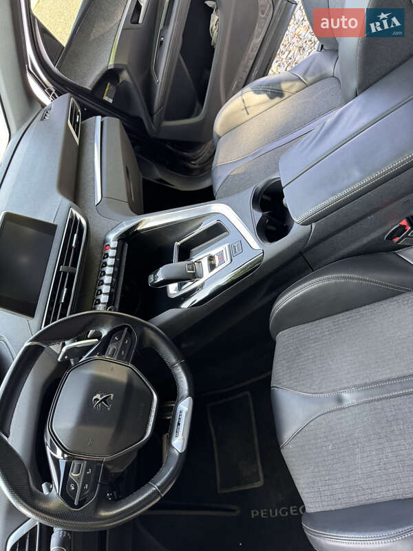 Позашляховик / Кросовер Peugeot 3008 2017 в Самборі