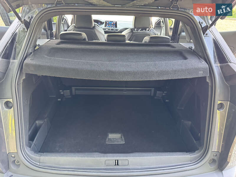 Позашляховик / Кросовер Peugeot 3008 2017 в Самборі