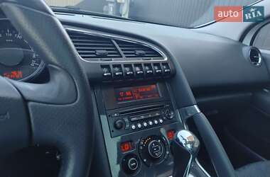 Внедорожник / Кроссовер Peugeot 3008 2011 в 