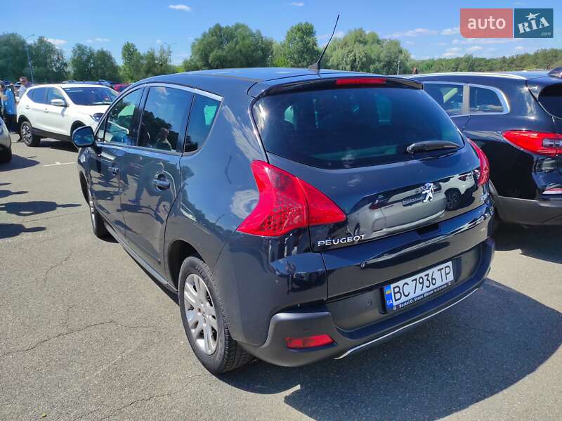 Позашляховик / Кросовер Peugeot 3008 2010 в Києві