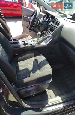 Позашляховик / Кросовер Peugeot 3008 2010 в 