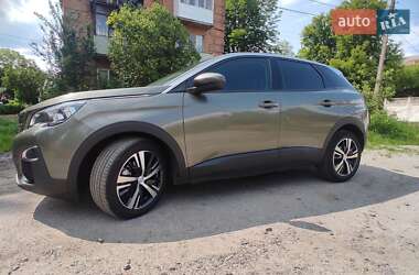 Внедорожник / Кроссовер Peugeot 3008 2017 в 