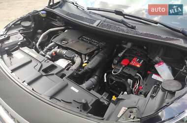 Внедорожник / Кроссовер Peugeot 3008 2017 в 