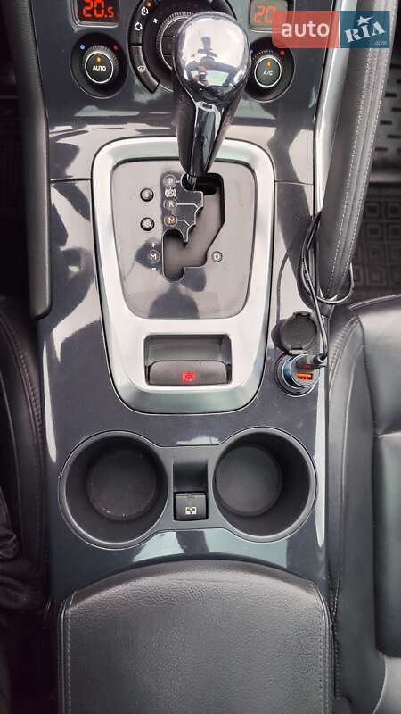 Позашляховик / Кросовер Peugeot 3008 2010 в Стрию