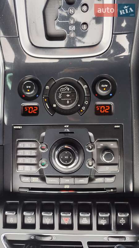 Позашляховик / Кросовер Peugeot 3008 2010 в Стрию