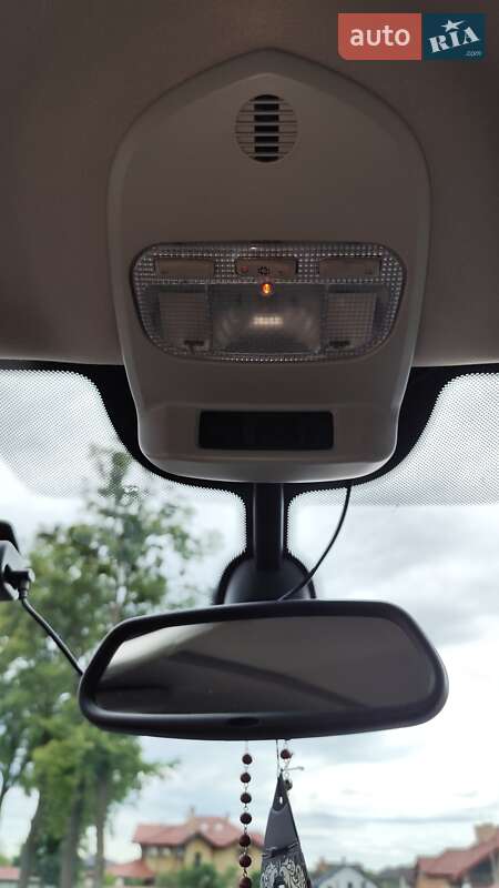 Позашляховик / Кросовер Peugeot 3008 2010 в Стрию