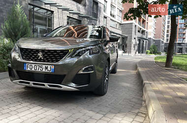 Позашляховик / Кросовер Peugeot 3008 2020 в 
