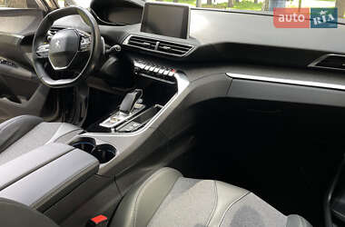 Позашляховик / Кросовер Peugeot 3008 2020 в 