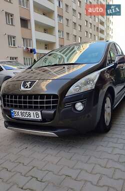 Внедорожник / Кроссовер Peugeot 3008 2010 в 