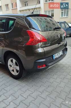 Внедорожник / Кроссовер Peugeot 3008 2010 в 
