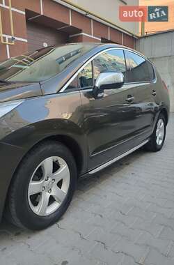 Внедорожник / Кроссовер Peugeot 3008 2010 в 