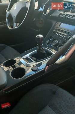 Внедорожник / Кроссовер Peugeot 3008 2010 в 