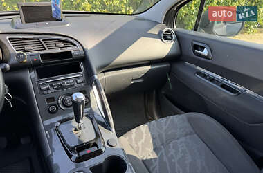Внедорожник / Кроссовер Peugeot 3008 2012 в 