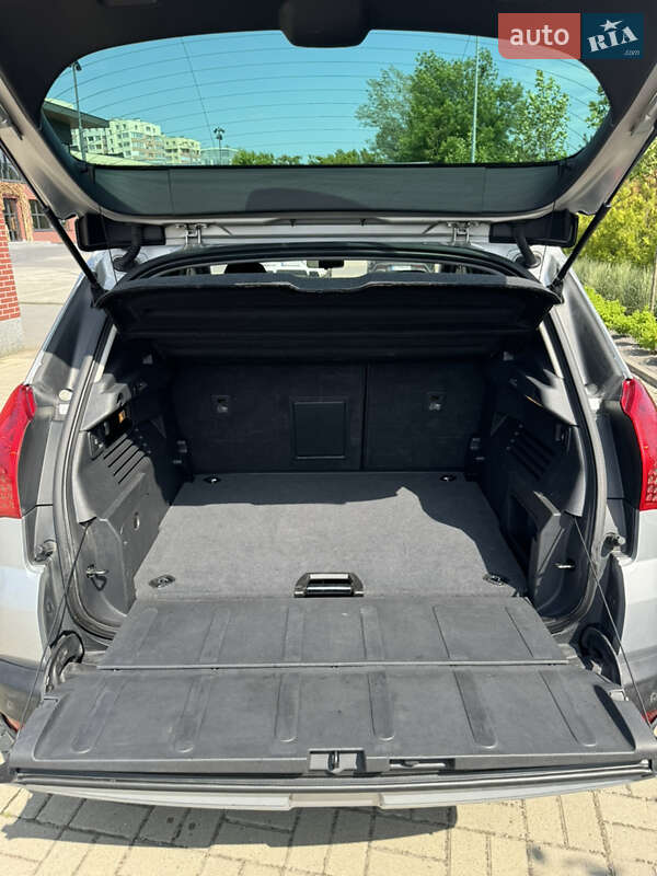 Позашляховик / Кросовер Peugeot 3008 2010 в Львові