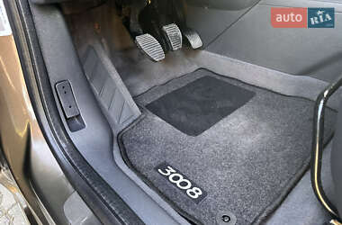 Внедорожник / Кроссовер Peugeot 3008 2011 в 