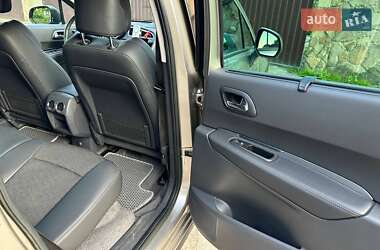 Позашляховик / Кросовер Peugeot 3008 2014 в 