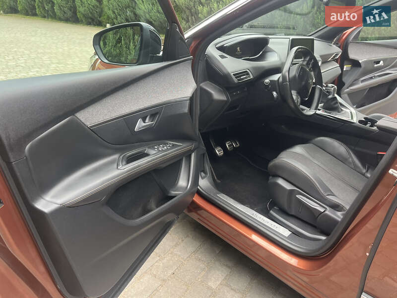 Внедорожник / Кроссовер Peugeot 3008 2017 в Самборе