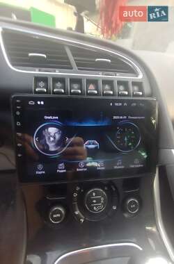 Внедорожник / Кроссовер Peugeot 3008 2010 в 