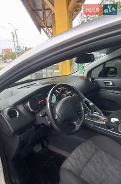 Внедорожник / Кроссовер Peugeot 3008 2011 в 