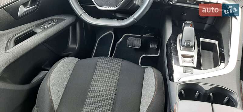 Внедорожник / Кроссовер Peugeot 3008 2018 в Хмельницком