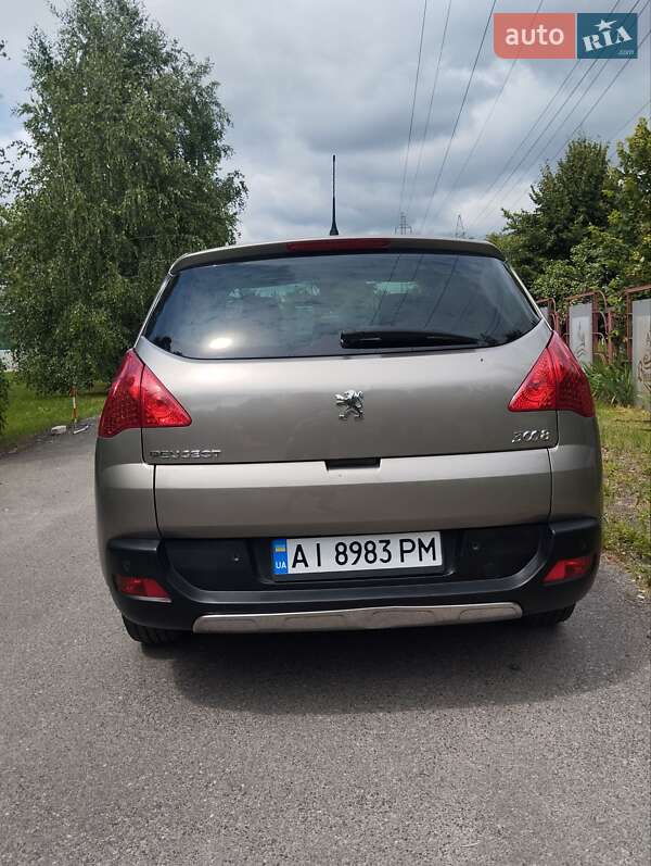 Позашляховик / Кросовер Peugeot 3008 2012 в Вишгороді