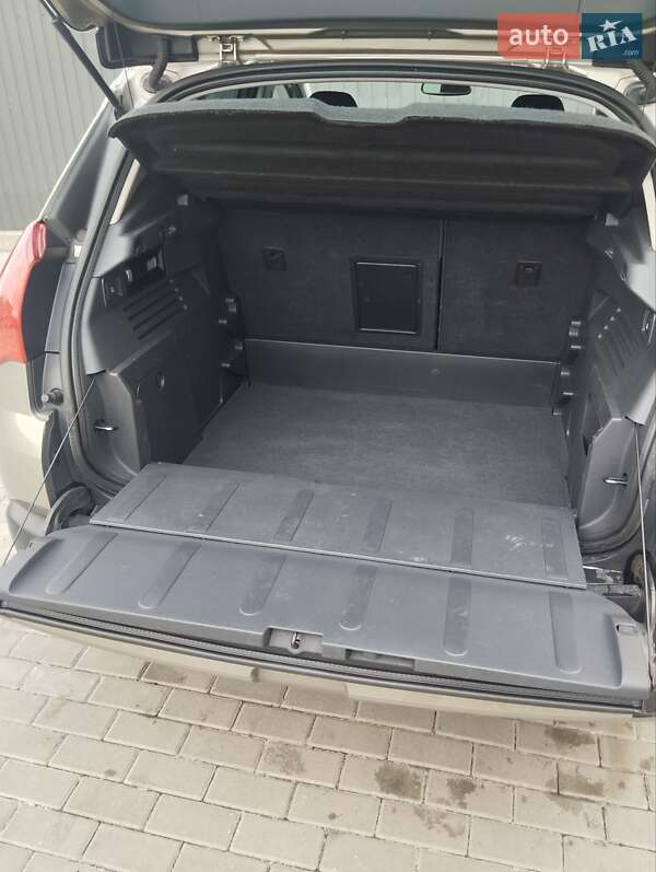 Позашляховик / Кросовер Peugeot 3008 2012 в Вишгороді