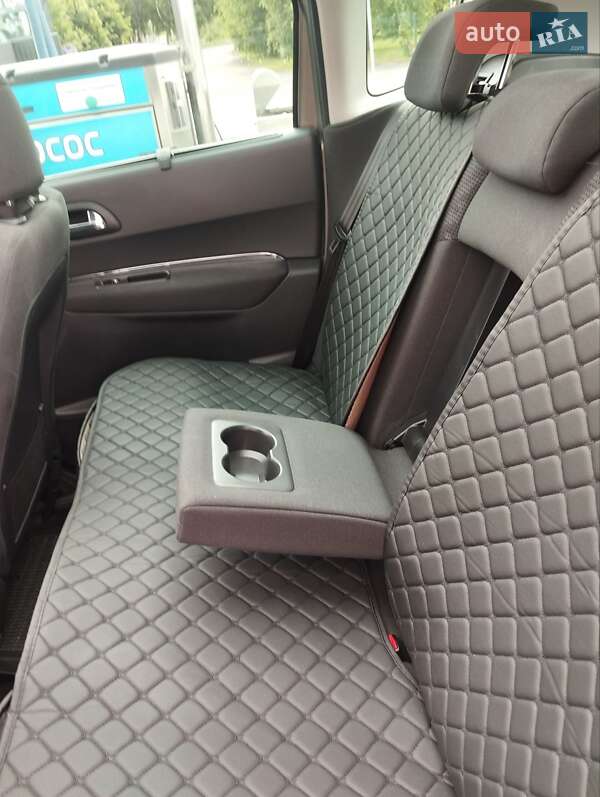 Позашляховик / Кросовер Peugeot 3008 2012 в Вишгороді