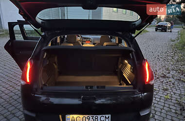 Позашляховик / Кросовер Peugeot 3008 2014 в 