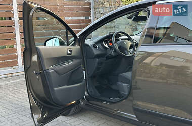 Внедорожник / Кроссовер Peugeot 3008 2011 в 