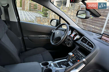 Внедорожник / Кроссовер Peugeot 3008 2011 в 