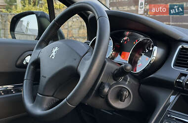 Внедорожник / Кроссовер Peugeot 3008 2011 в 