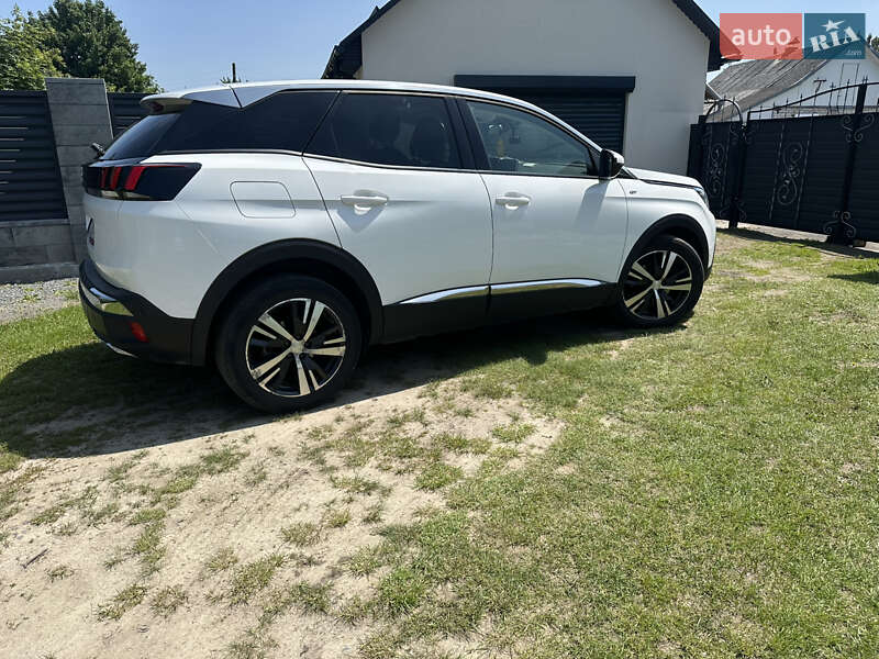 Позашляховик / Кросовер Peugeot 3008 2017 в Шепетівці
