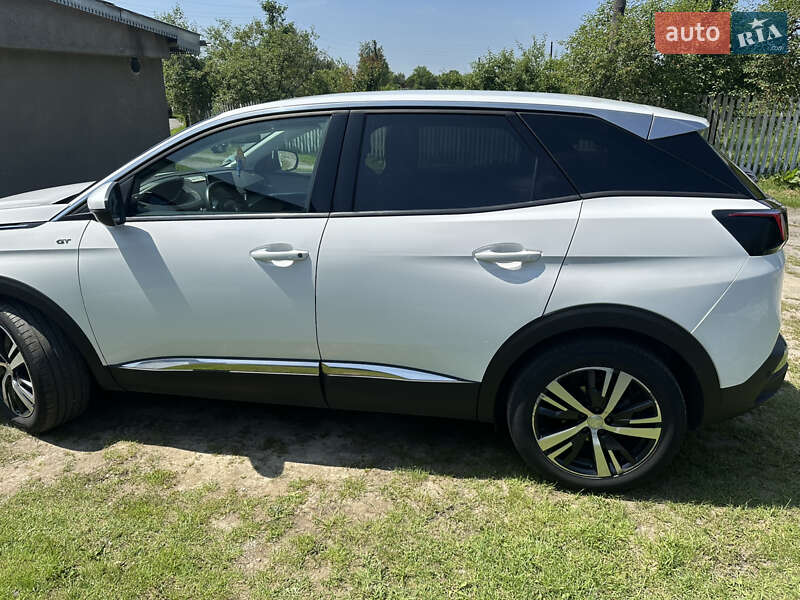 Позашляховик / Кросовер Peugeot 3008 2017 в Шепетівці