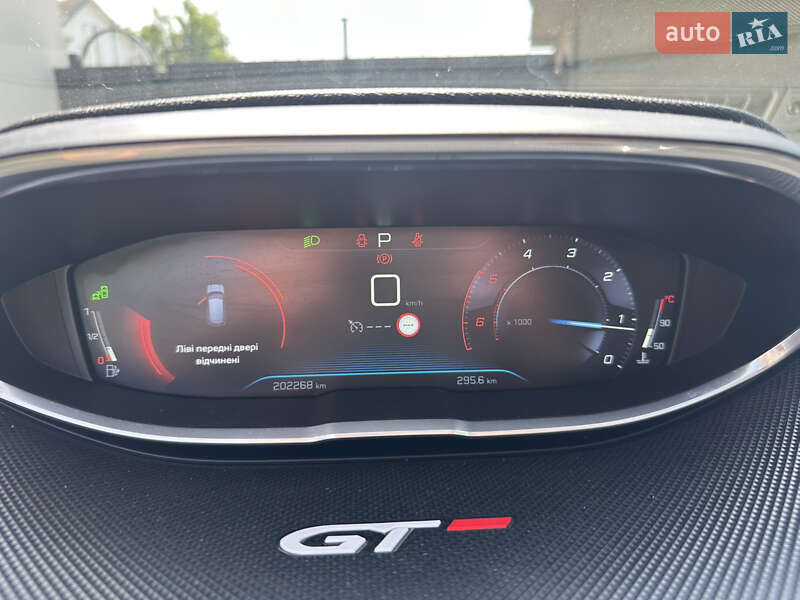 Позашляховик / Кросовер Peugeot 3008 2017 в Шепетівці