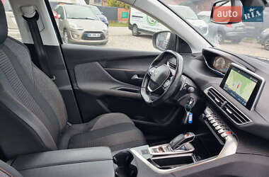 Внедорожник / Кроссовер Peugeot 3008 2020 в 