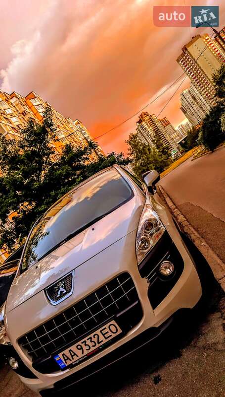 Позашляховик / Кросовер Peugeot 3008 2010 в Києві