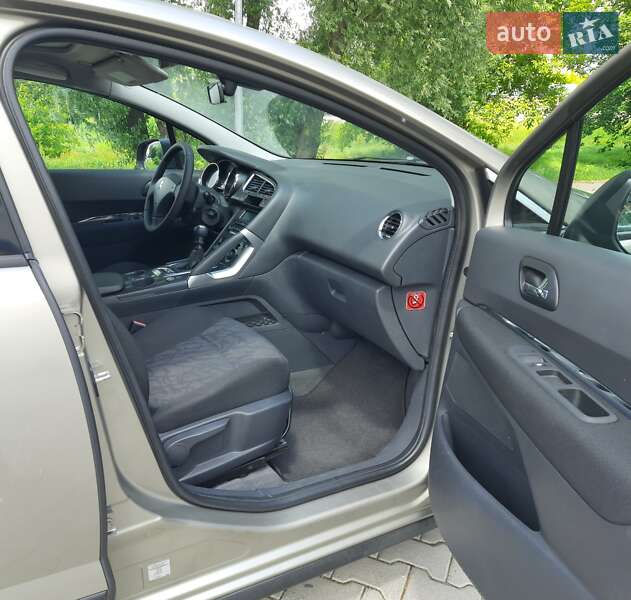 Позашляховик / Кросовер Peugeot 3008 2009 в Хмельницькому