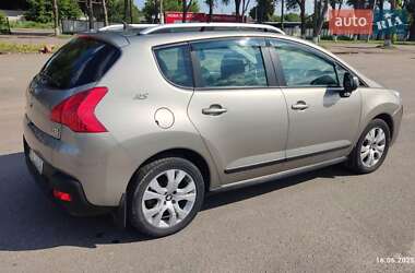 Внедорожник / Кроссовер Peugeot 3008 2011 в 