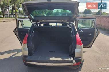 Внедорожник / Кроссовер Peugeot 3008 2011 в 