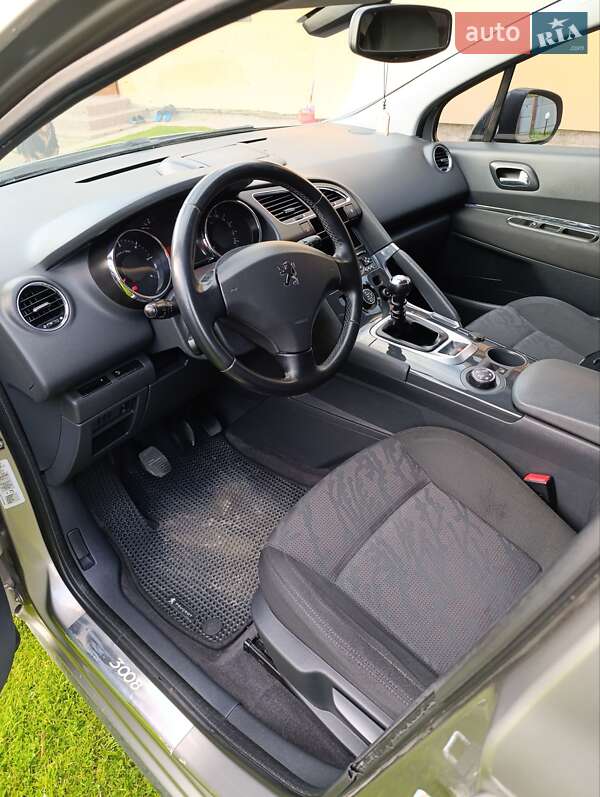 Позашляховик / Кросовер Peugeot 3008 2009 в Стрию