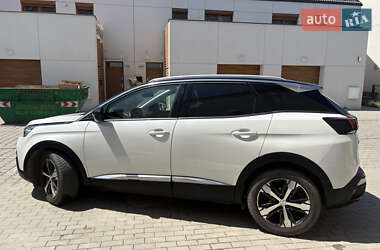 Позашляховик / Кросовер Peugeot 3008 2017 в 