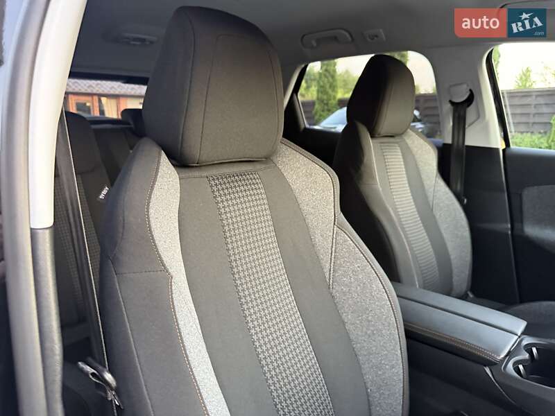 Позашляховик / Кросовер Peugeot 3008 2020 в Стрию