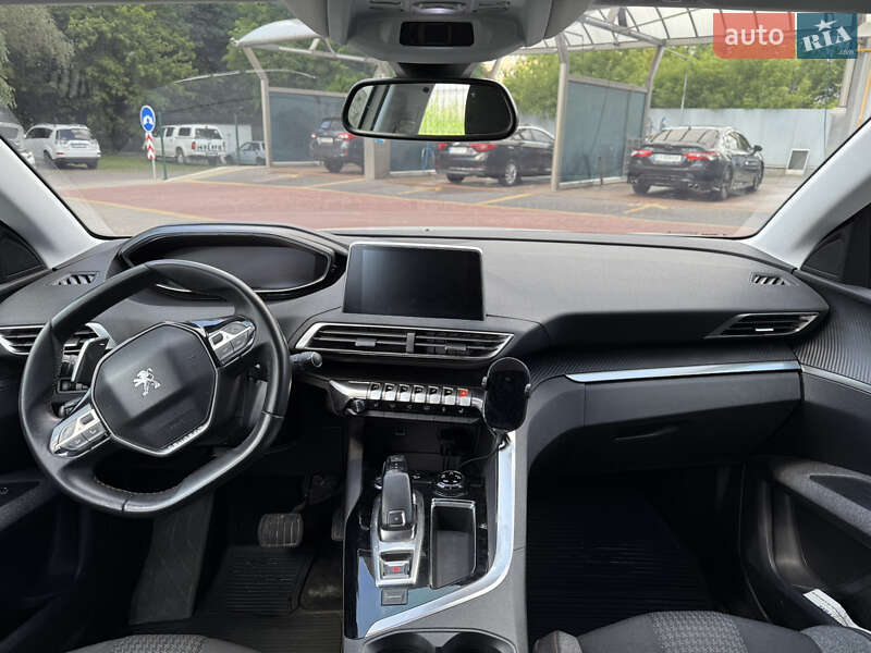 Внедорожник / Кроссовер Peugeot 3008 2017 в Черновцах