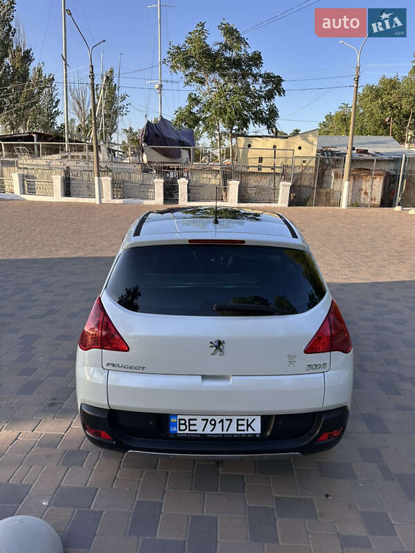 Позашляховик / Кросовер Peugeot 3008 2012 в Миколаєві