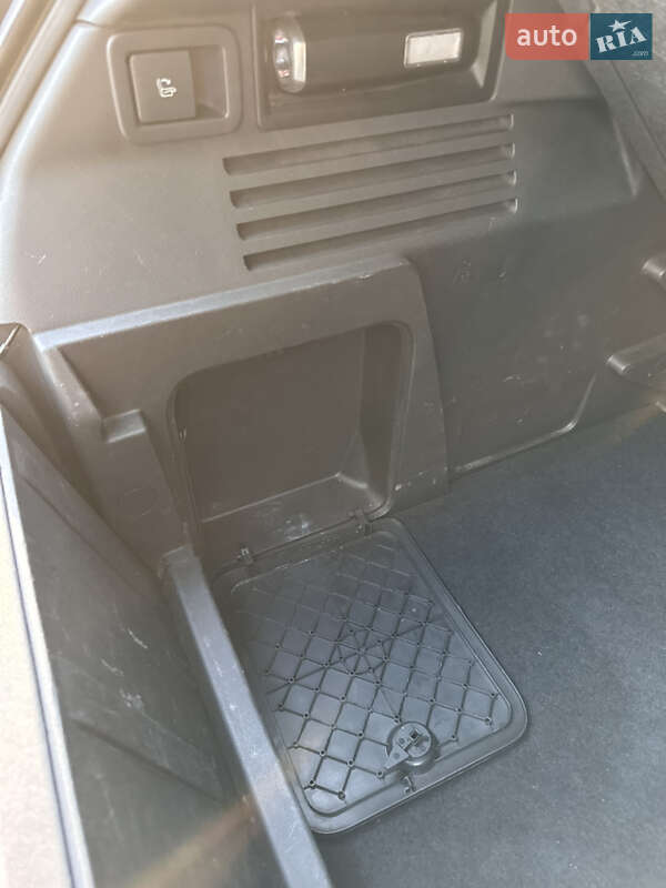 Позашляховик / Кросовер Peugeot 3008 2012 в Миколаєві