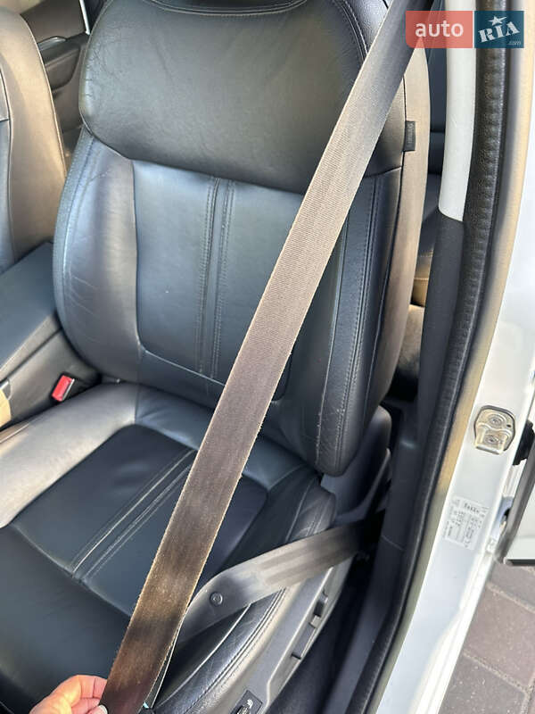 Позашляховик / Кросовер Peugeot 3008 2012 в Миколаєві